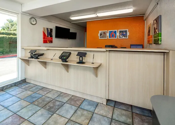 Motel 6-Sepulveda, Ca - Los Angeles - Van Nuys - North Hills