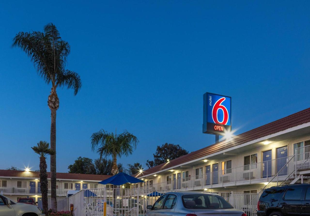 6-sepulveda, Ca - Angeles - Nuys - North Hills 2* Los Angeles