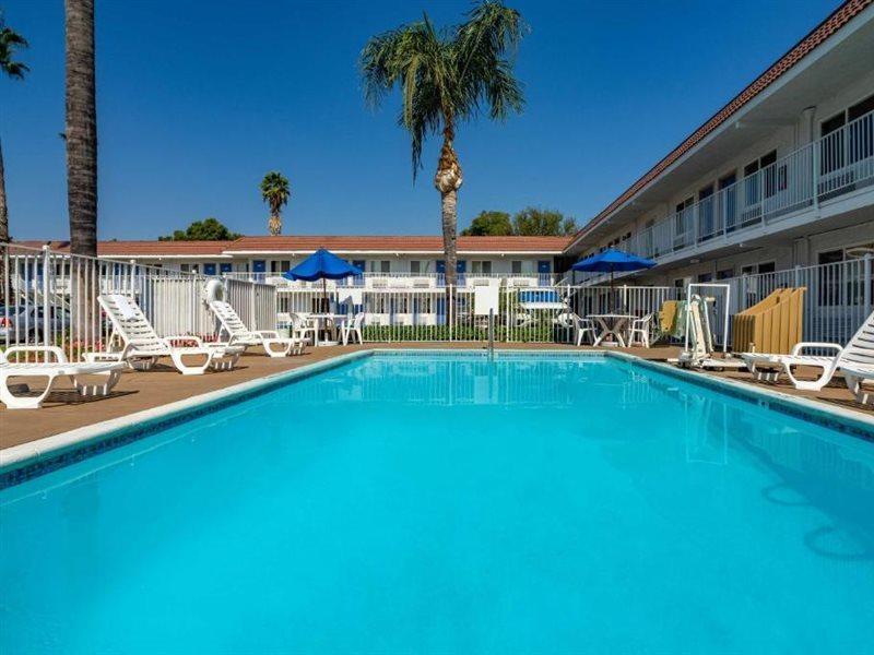 6-sepulveda, Ca - Angeles - Nuys - North Hills 2* Los Angeles